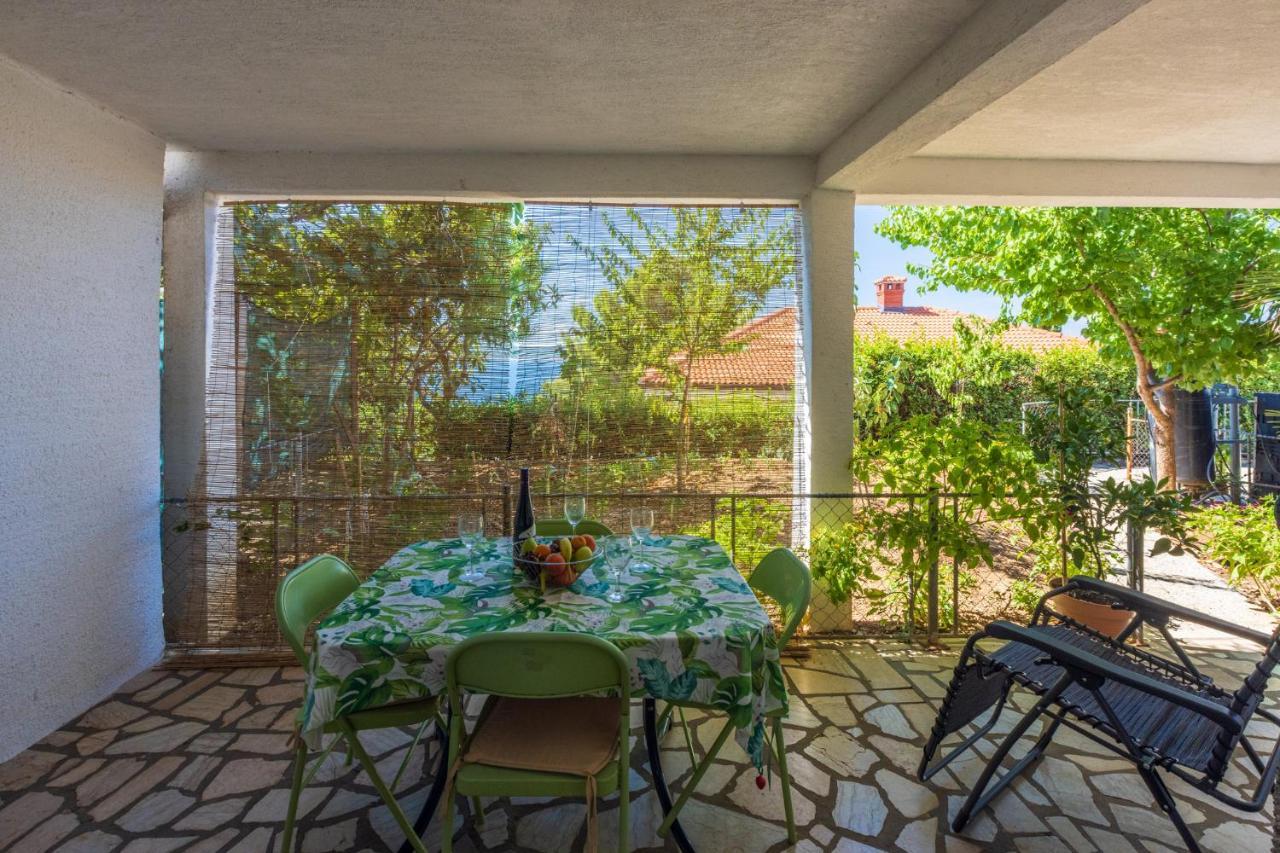 Apartmani Azur Dramalj Exteriör bild