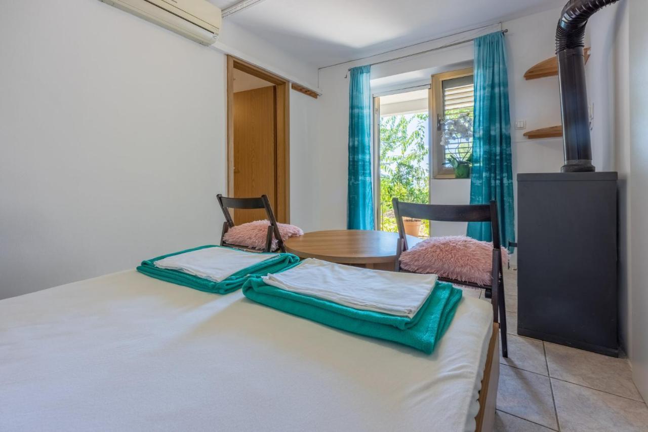 Apartmani Azur Dramalj Exteriör bild
