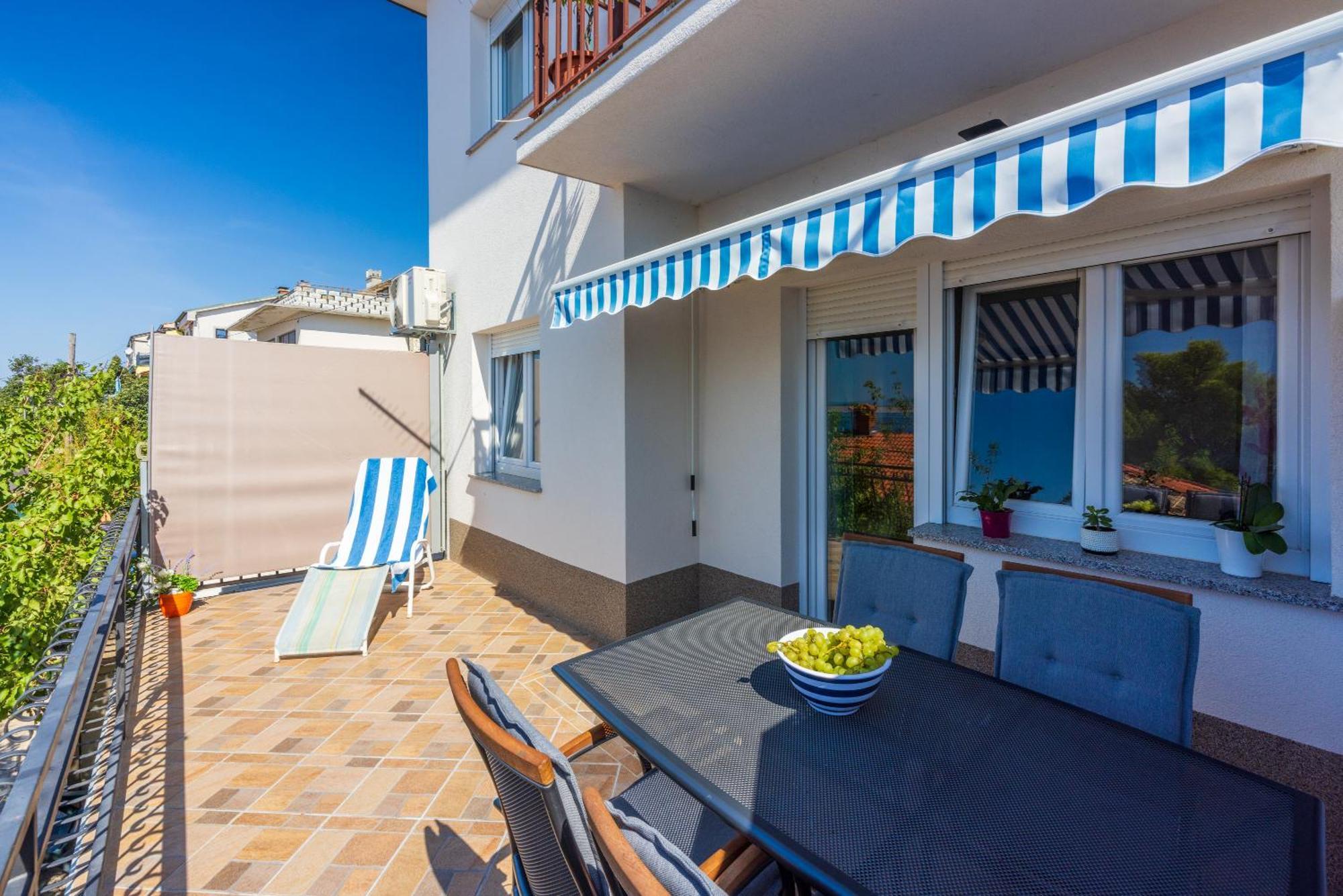 Apartmani Azur Dramalj Exteriör bild