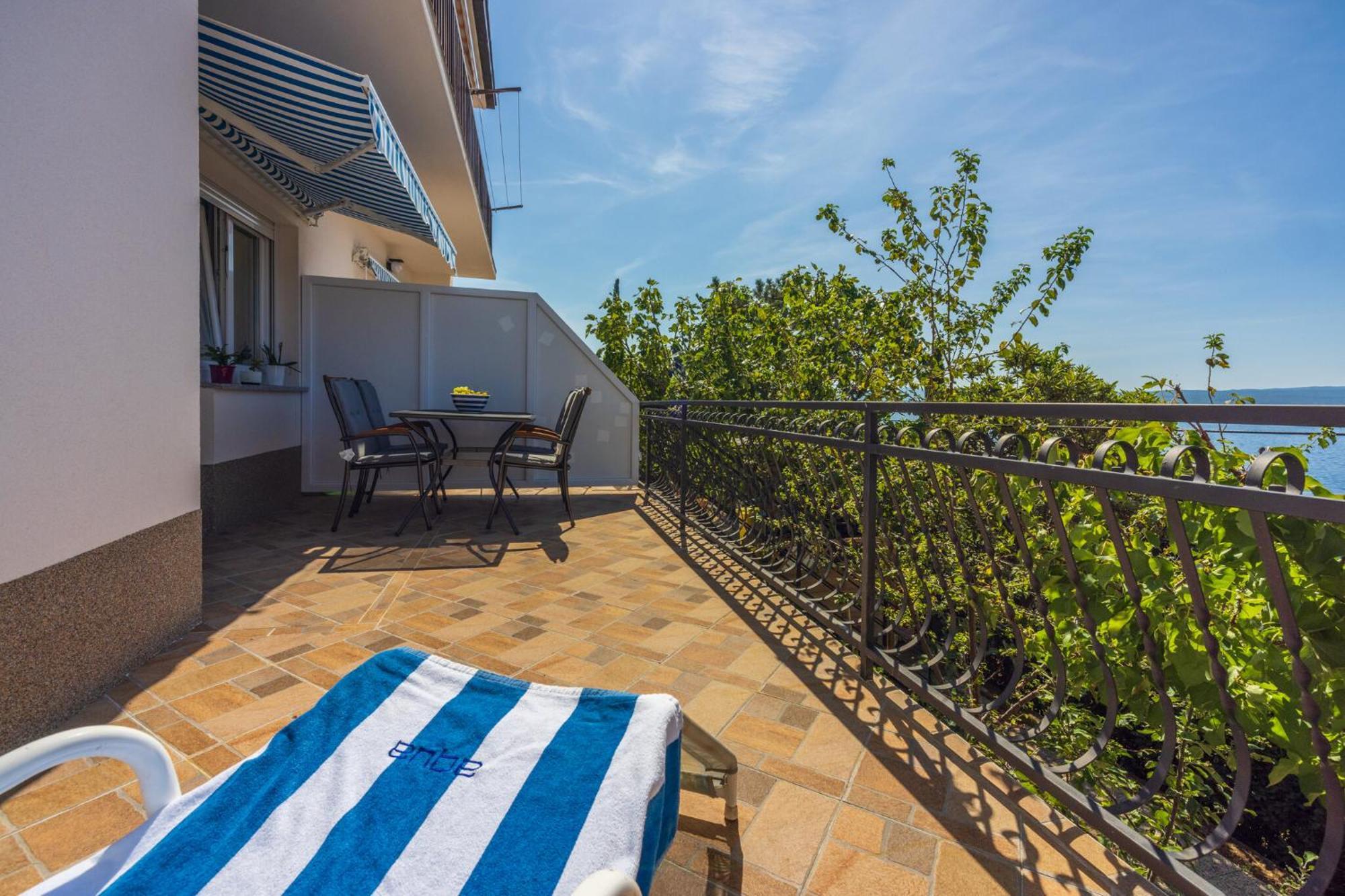 Apartmani Azur Dramalj Exteriör bild